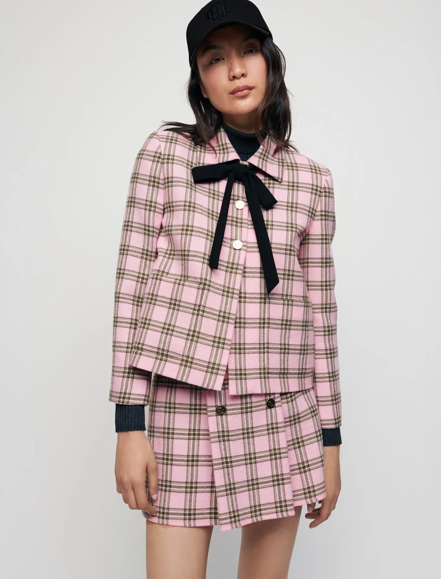 CHECKED JACKET WITH CONTRASTING NECKTIE