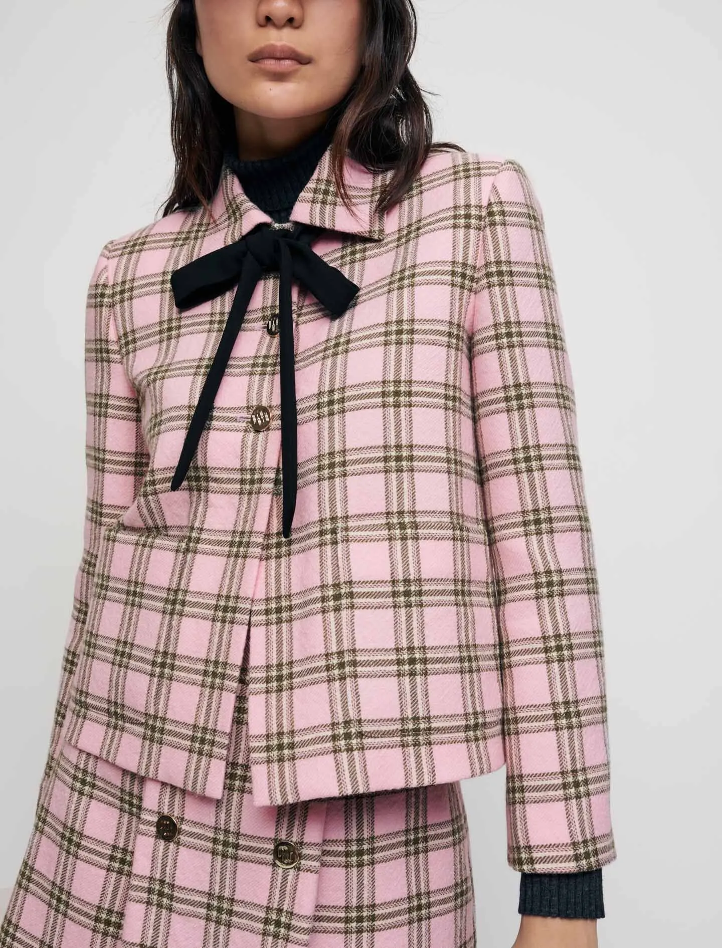 CHECKED JACKET WITH CONTRASTING NECKTIE