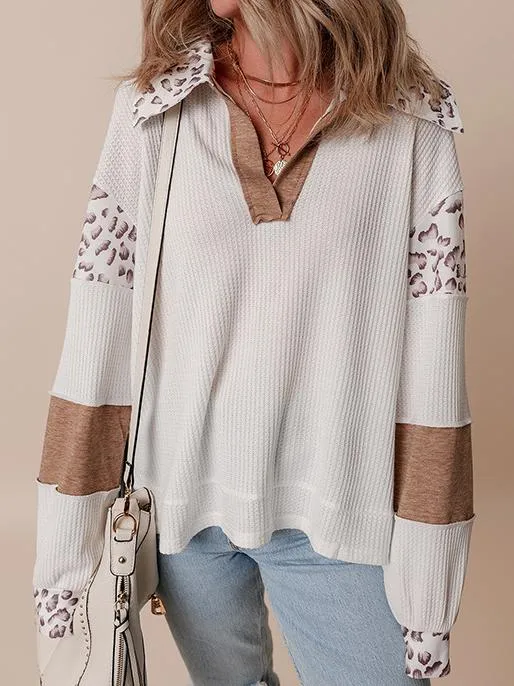 Chic Color-Block Waffle Knit Sweatshirt with Lapel Detail