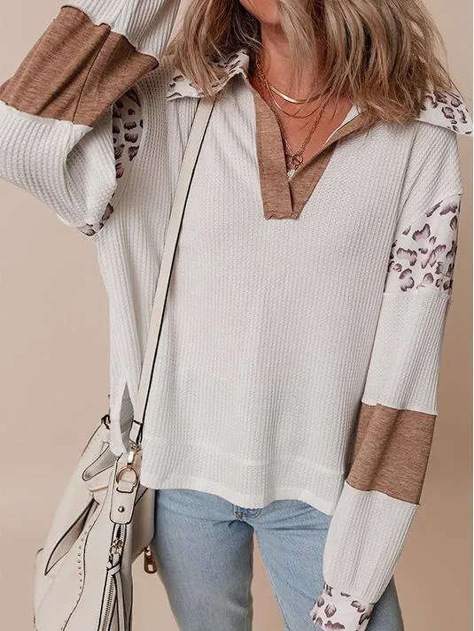 Chic Color-Block Waffle Knit Sweatshirt with Lapel Detail