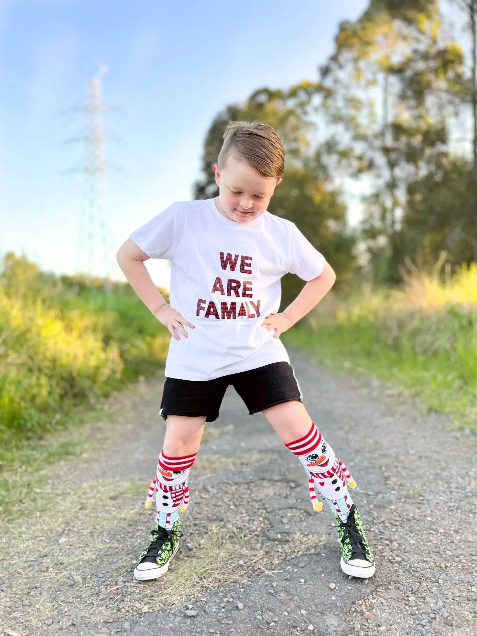 WE ARE FAMILY  KIDS T-SHIRT